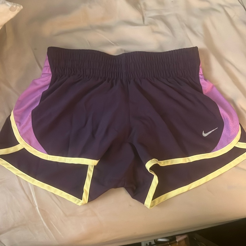 Nike running shorts xs with liner